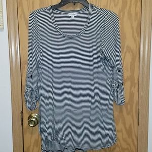 Love Fire (L) Black & White blouse
